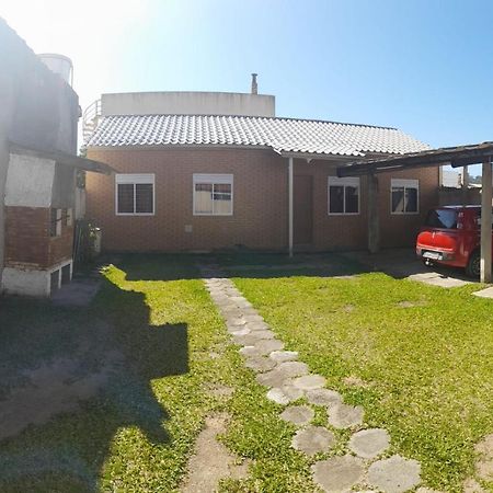 Apartlaguna1 Luaran gambar