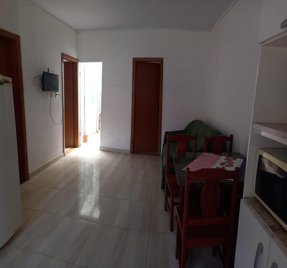 Apartlaguna1 Luaran gambar